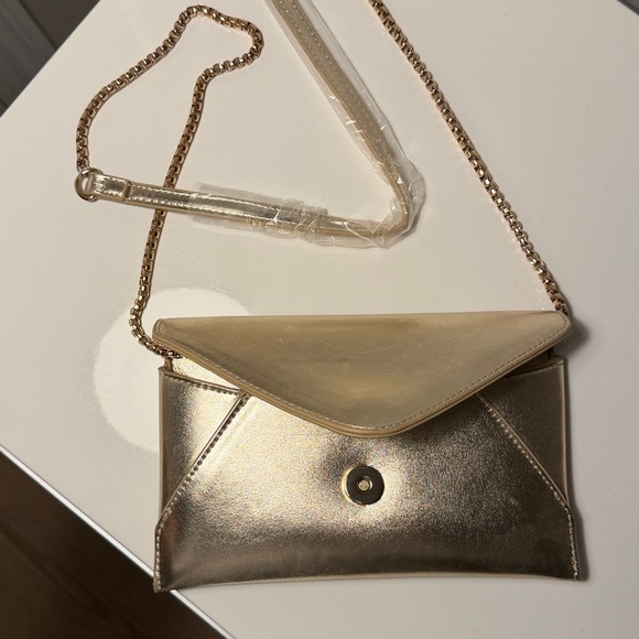 Gold Fashion Clutch 2 Way Crossbody - Picture 4 of 4